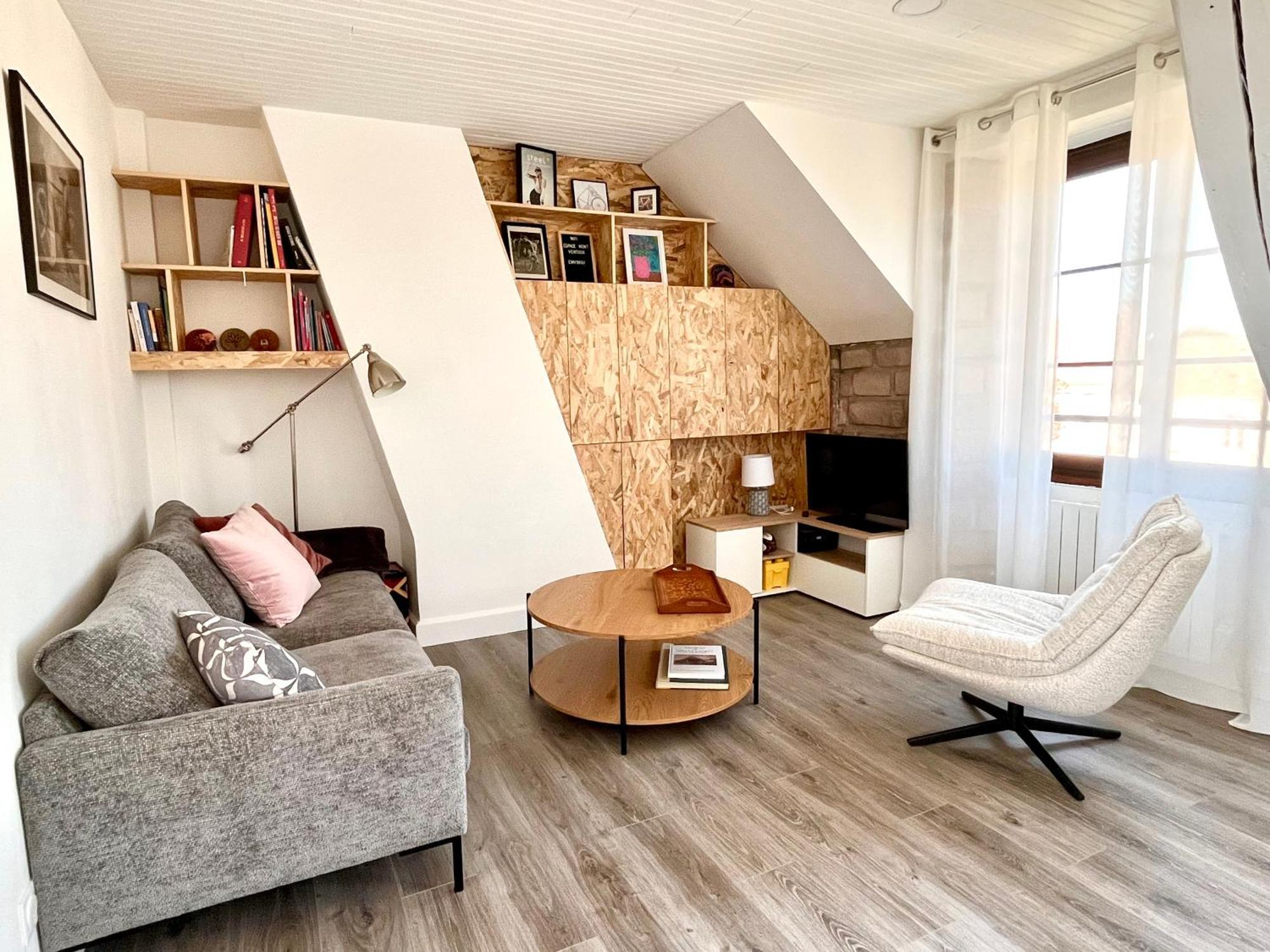 Appartement En Plein Centre Ville Milly-la-Foret Exterior foto